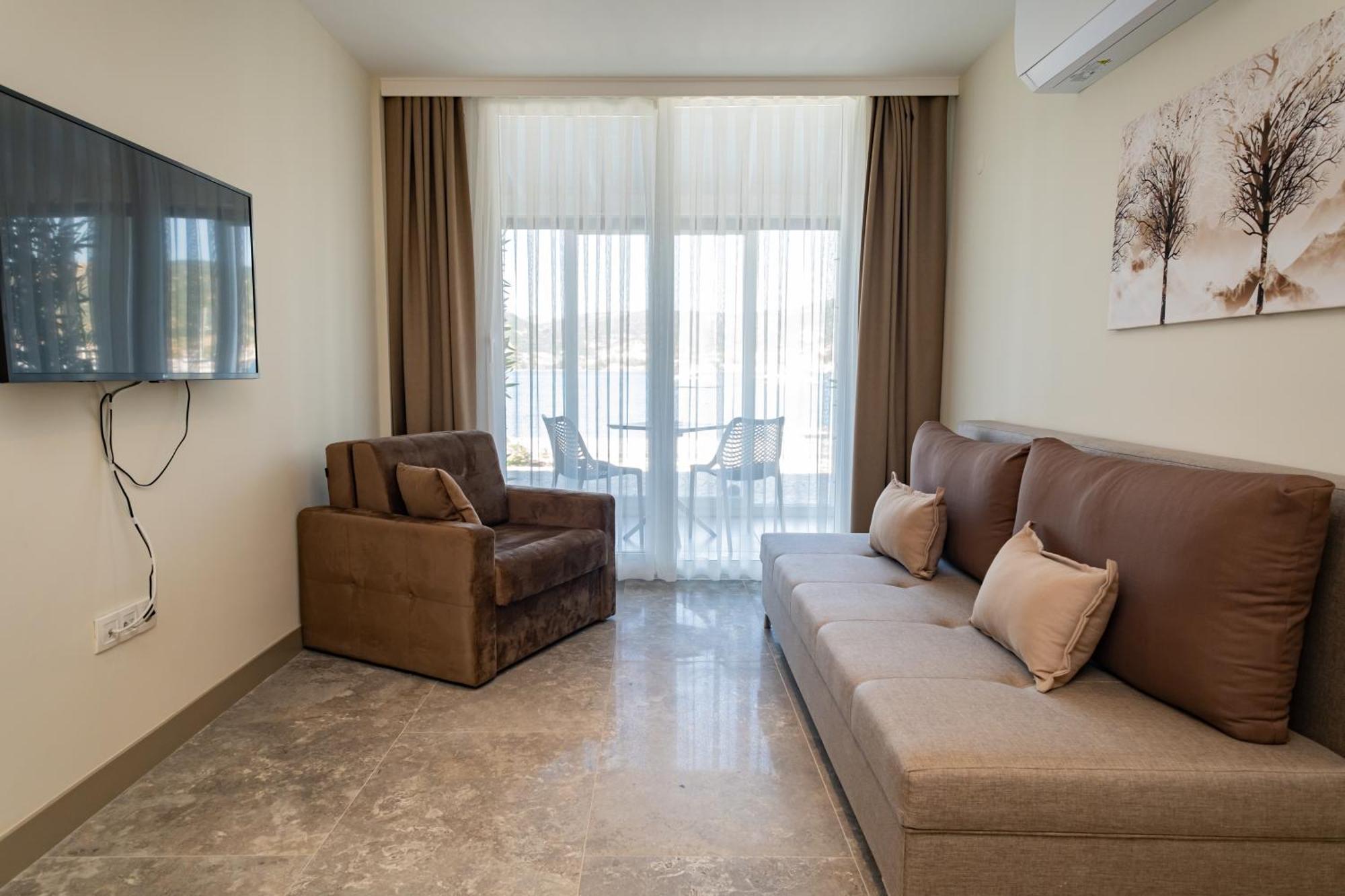 Bd Suites Foça Bagian luar foto