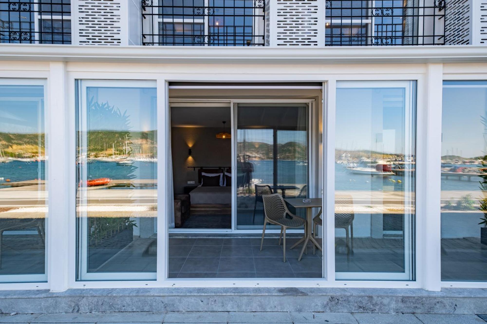 Bd Suites Foça Bagian luar foto